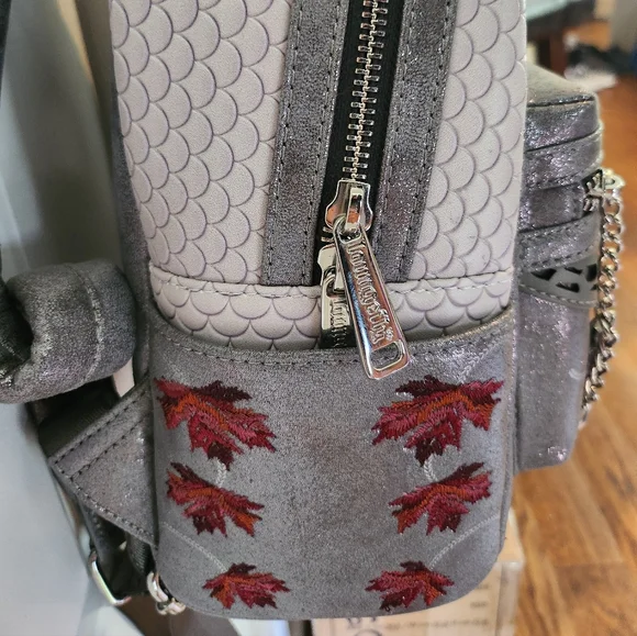 Loungefly Game Of Thrones House Stark Edition - Picture 6 of 10